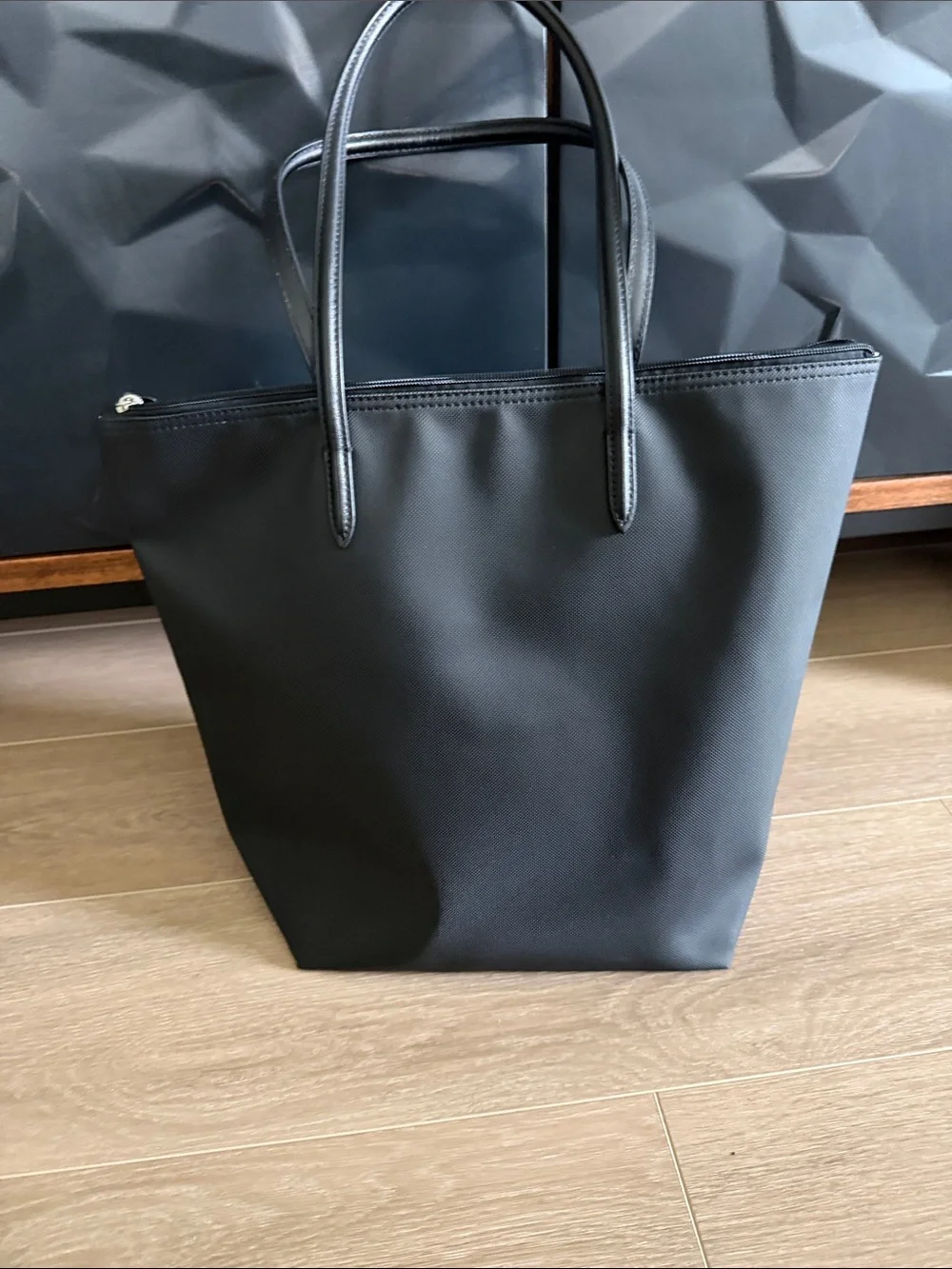 Lacoste L.12.12 Concept Vertical Tote - Black - Picture 6 of 11